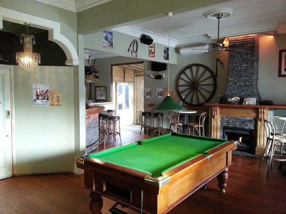 Shooters Saloon Hotel & Cabins Auckland Exteriör bild