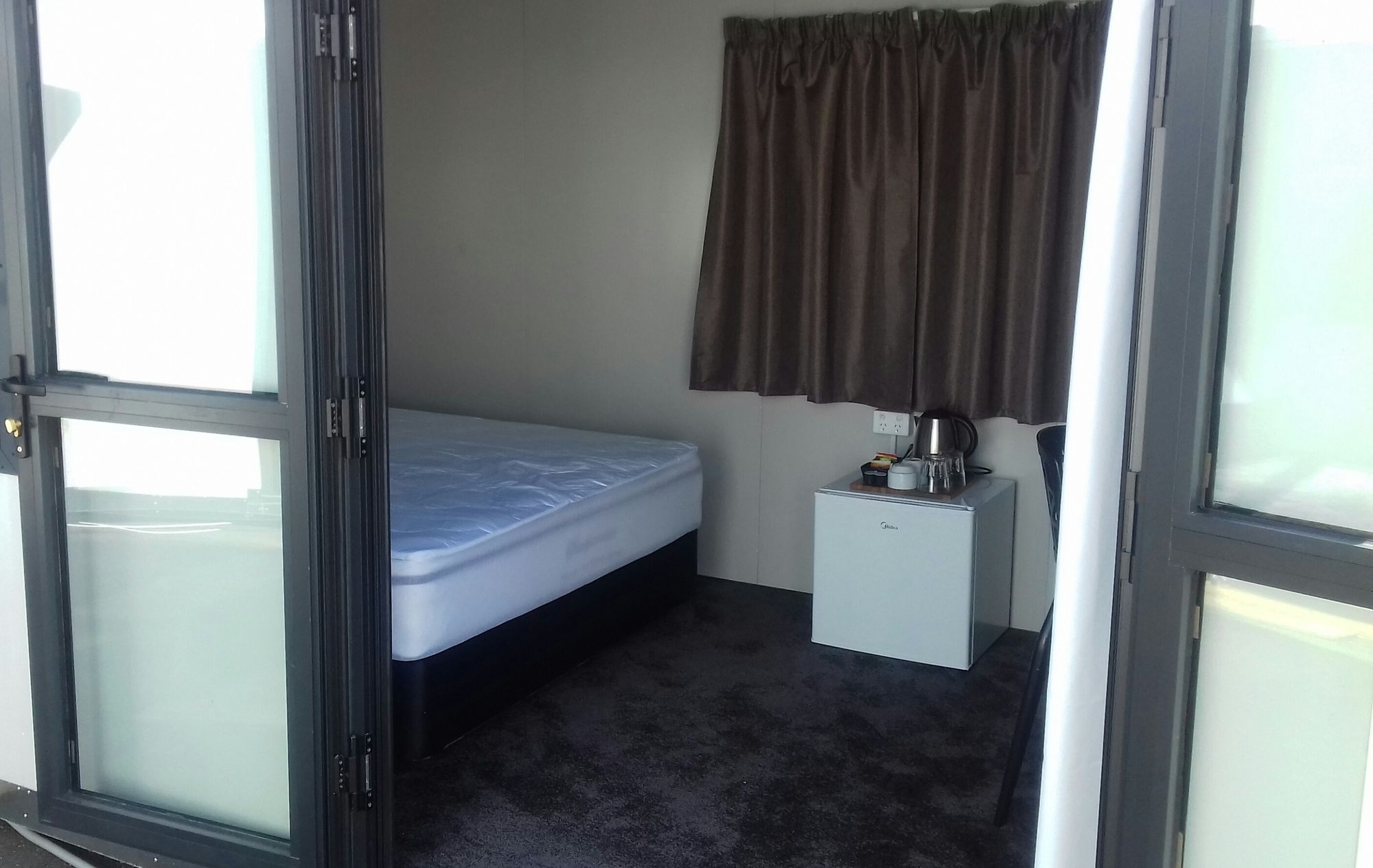 Shooters Saloon Hotel & Cabins Auckland Exteriör bild