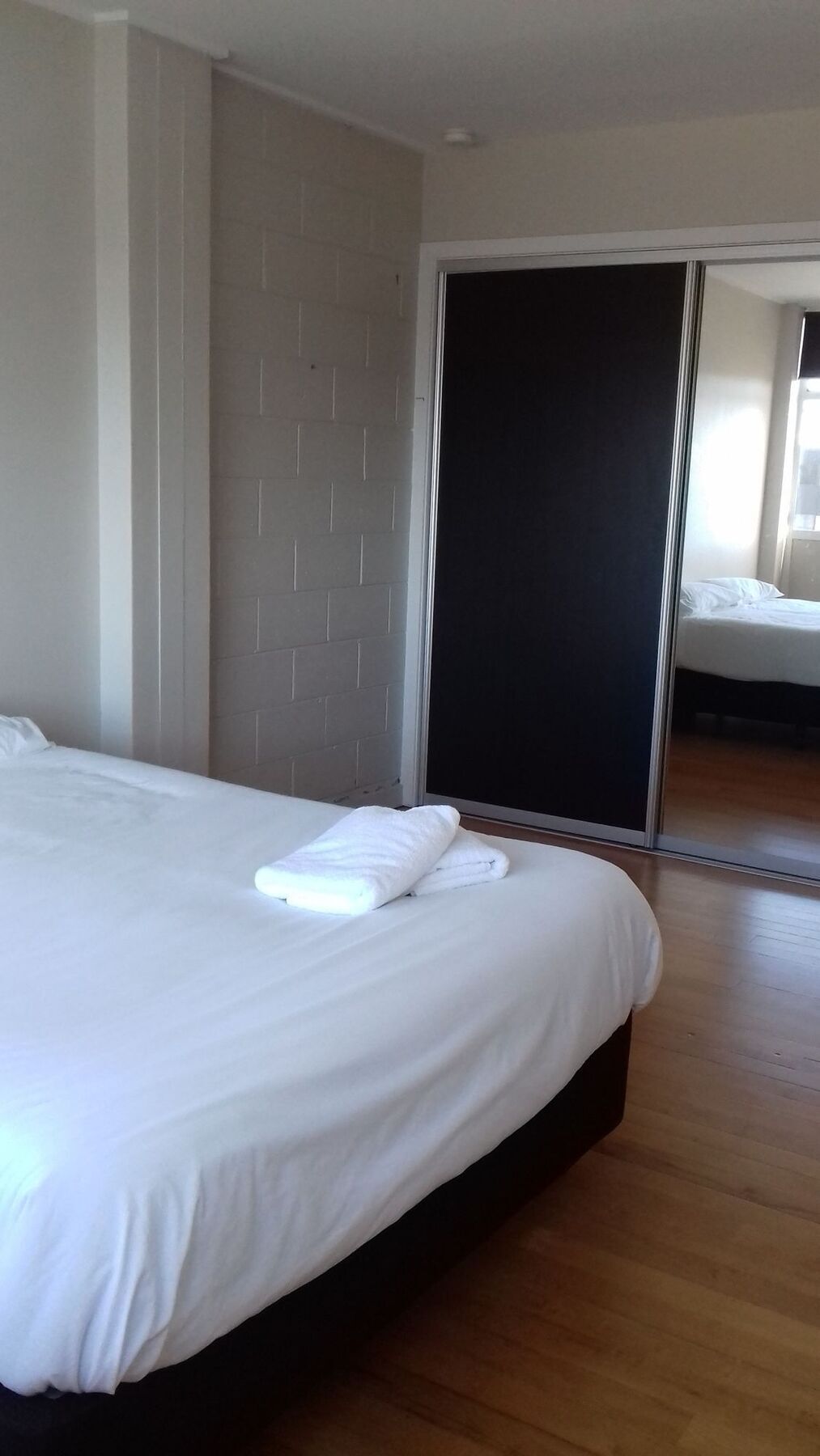 Shooters Saloon Hotel & Cabins Auckland Exteriör bild